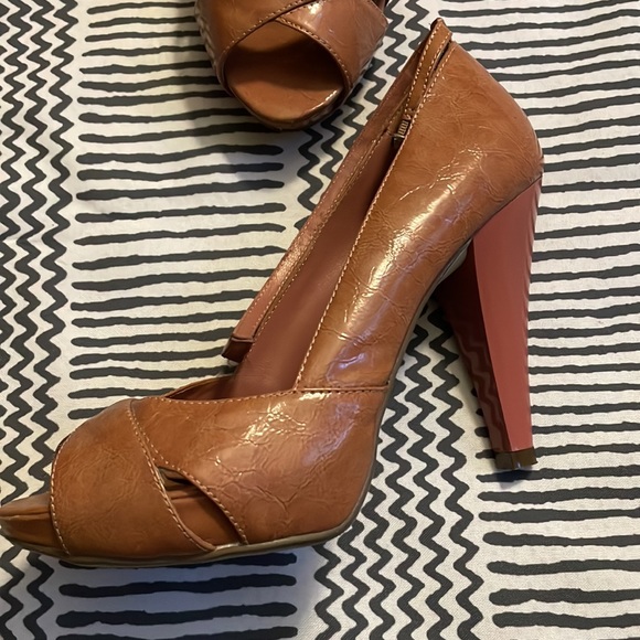 Fabulous pink-peach peep toe heels size 6.5 - Picture 3 of 12